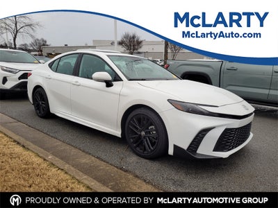 2025 Toyota CAMRY SE