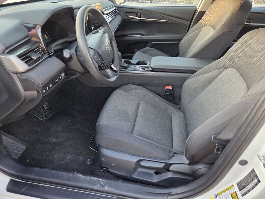 2025 Toyota CAMRY LE