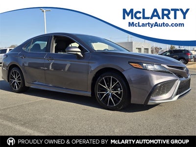 2024 Toyota CAMRY SE