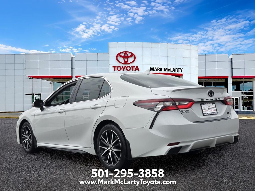 2022 Toyota Camry SE