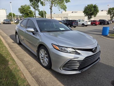 2022 Toyota CAMRY LE