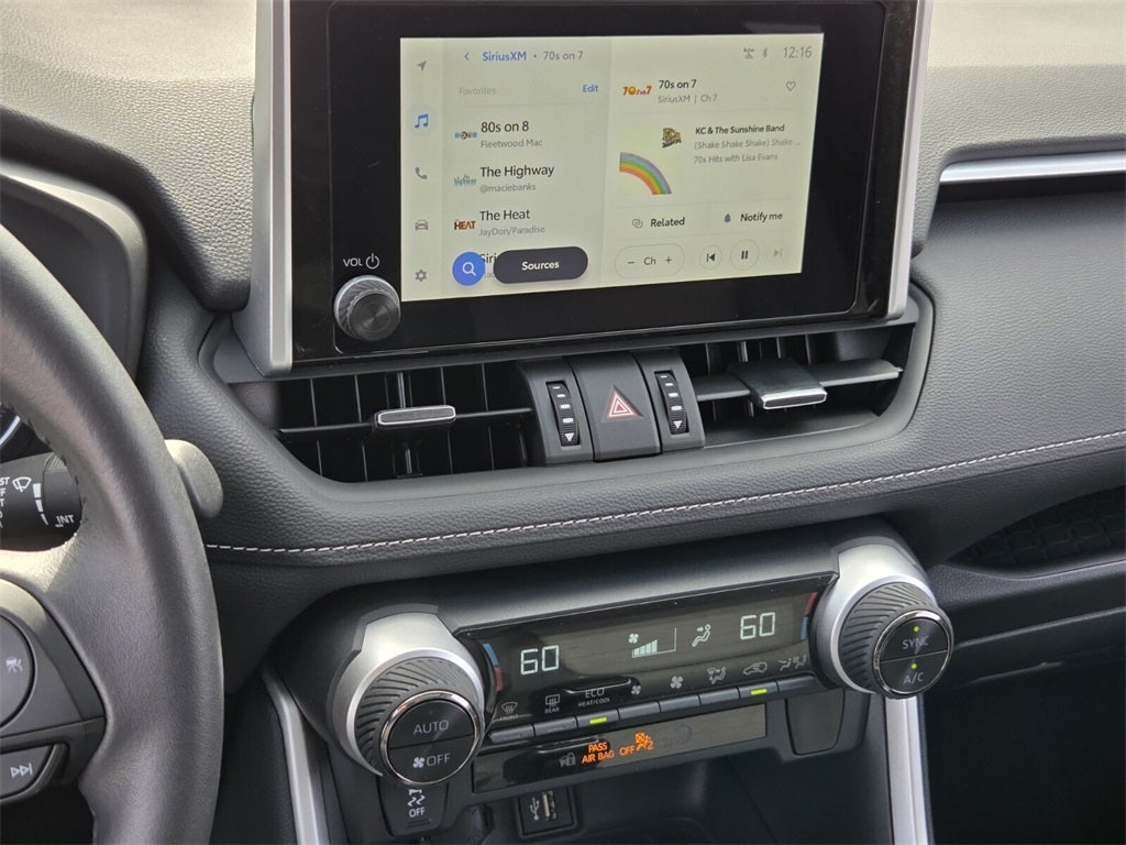 2025 Toyota RAV4 HYBRID XLE Premium