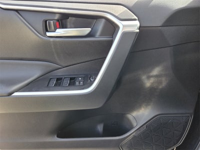 2025 Toyota RAV4 HYBRID XLE Premium