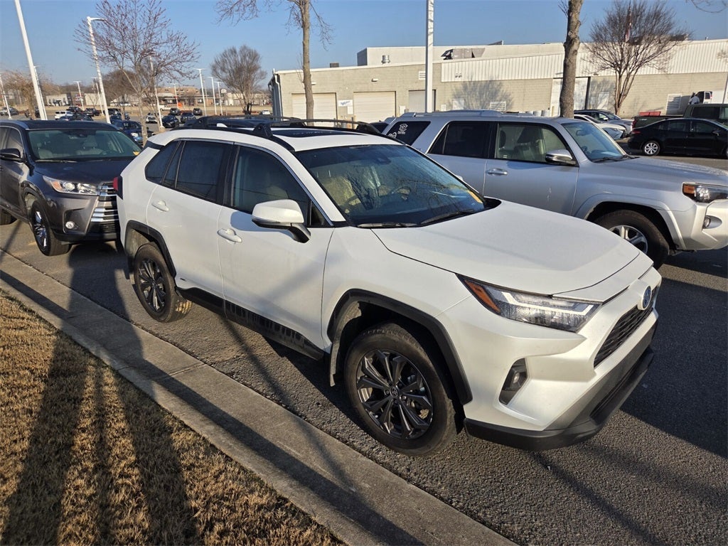 2023 Toyota RAV4 HYBRID XLE Premium