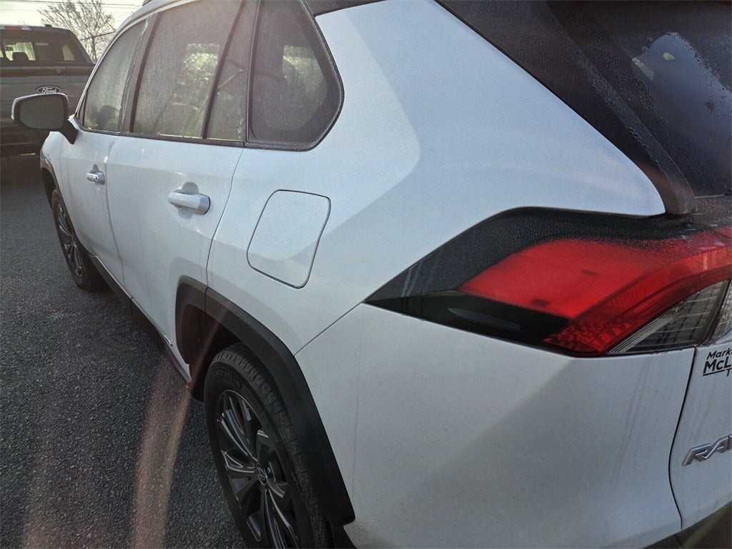 2023 Toyota RAV4 HYBRID XLE Premium