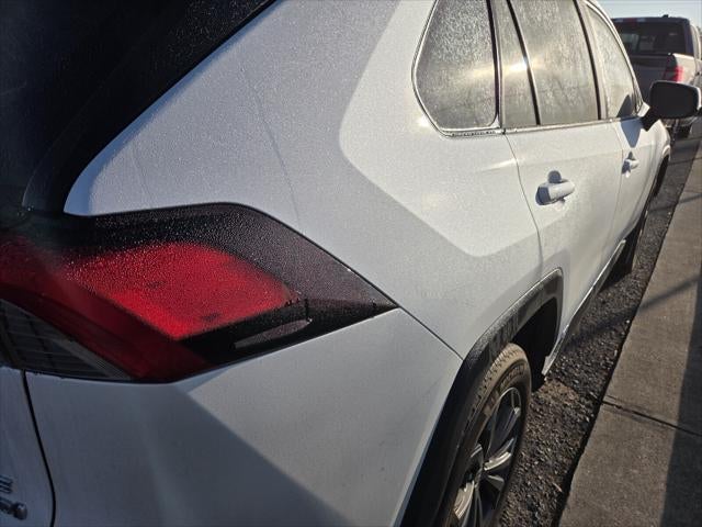 2023 Toyota RAV4 HYBRID XLE Premium