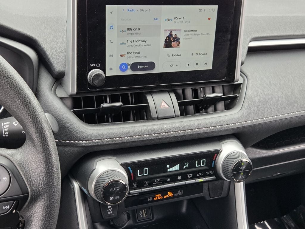 2025 Toyota RAV4 HYBRID LE