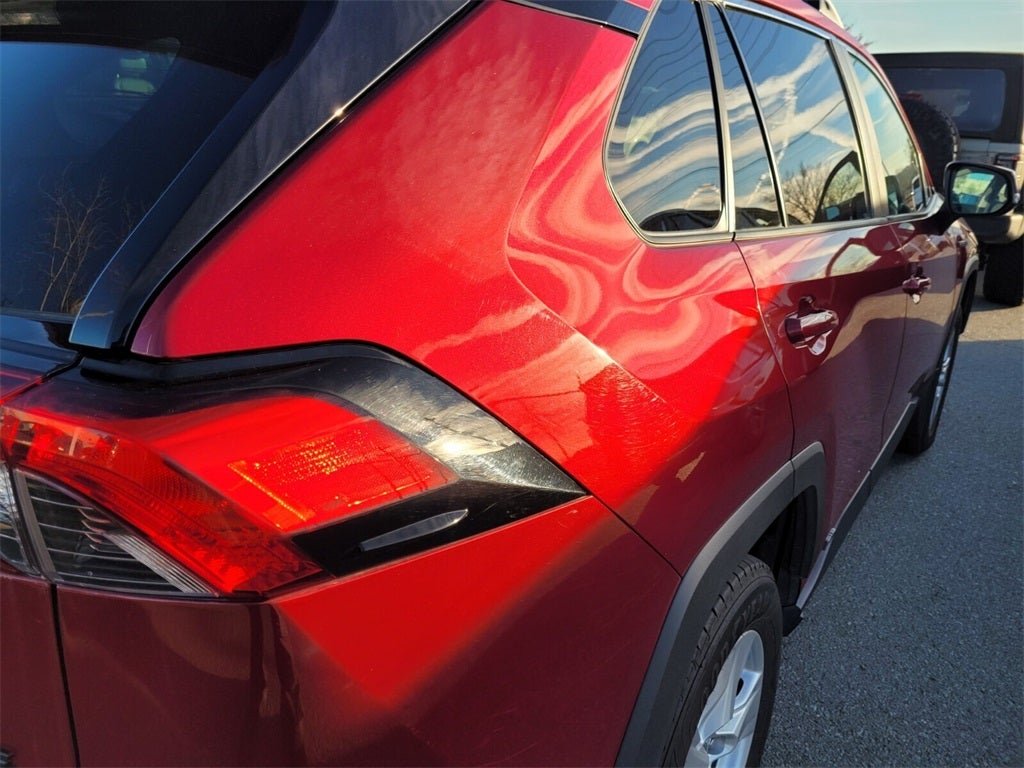 2020 Toyota RAV4 HYBRID XLE