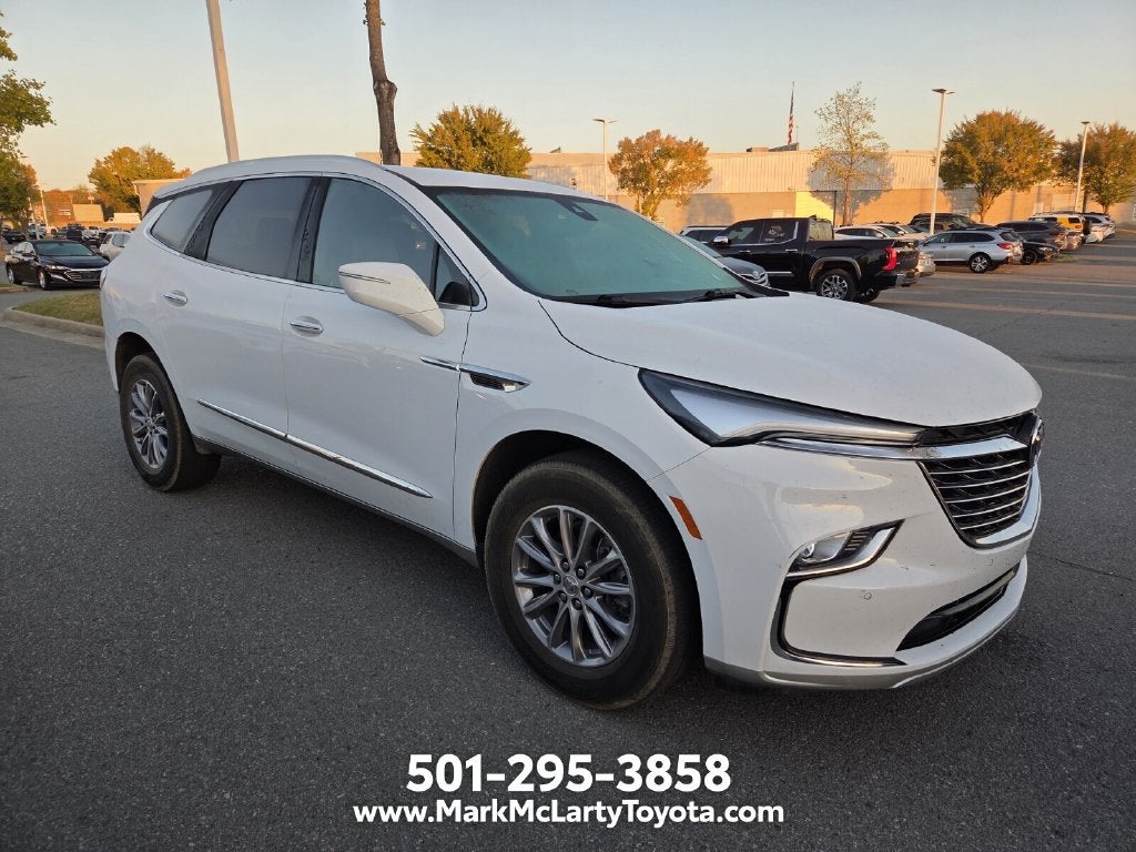 2023 Buick Enclave Essence