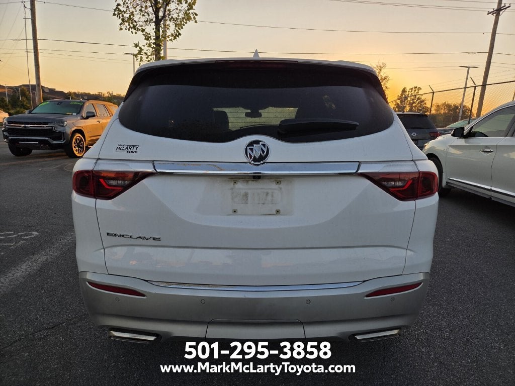 2023 Buick Enclave Essence