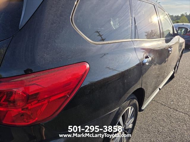 2020 Nissan Pathfinder SV