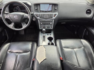 2017 Nissan Pathfinder SL