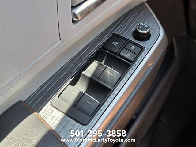 2021 Toyota SIENNA XSE XSE 7 Passenger
