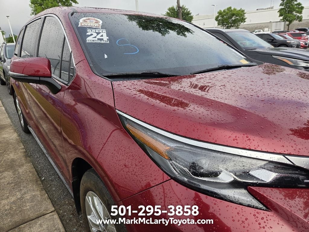2024 Toyota Sienna Platinum 7 Passenger