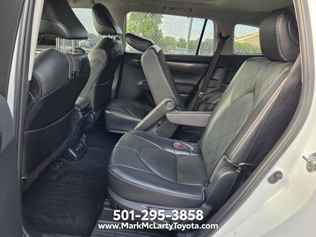 2022 Toyota Highlander Platinum