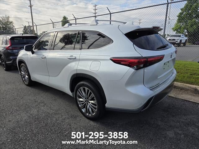 2022 Toyota Highlander Platinum