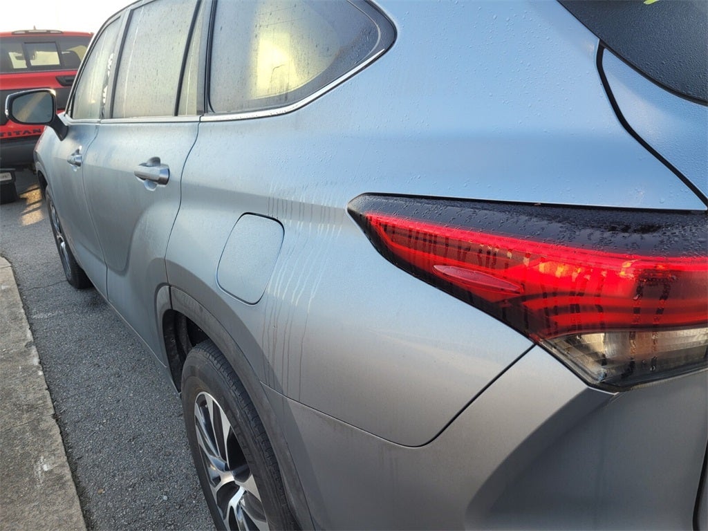 2020 Toyota HIGHLANDER XLE