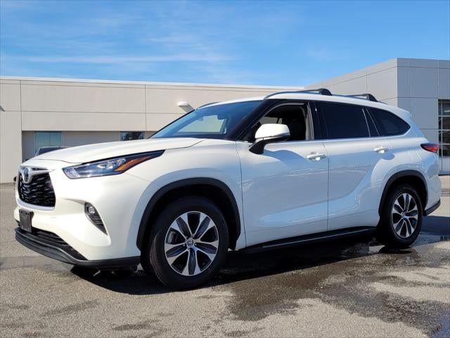 2020 Toyota HIGHLANDER XLE