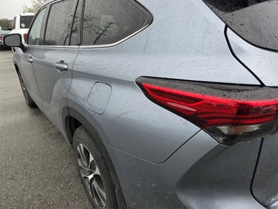 2020 Toyota HIGHLANDER XLE