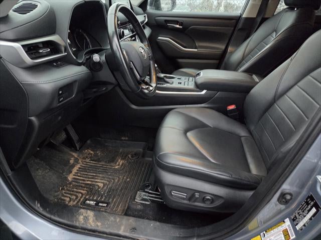 2020 Toyota HIGHLANDER XLE