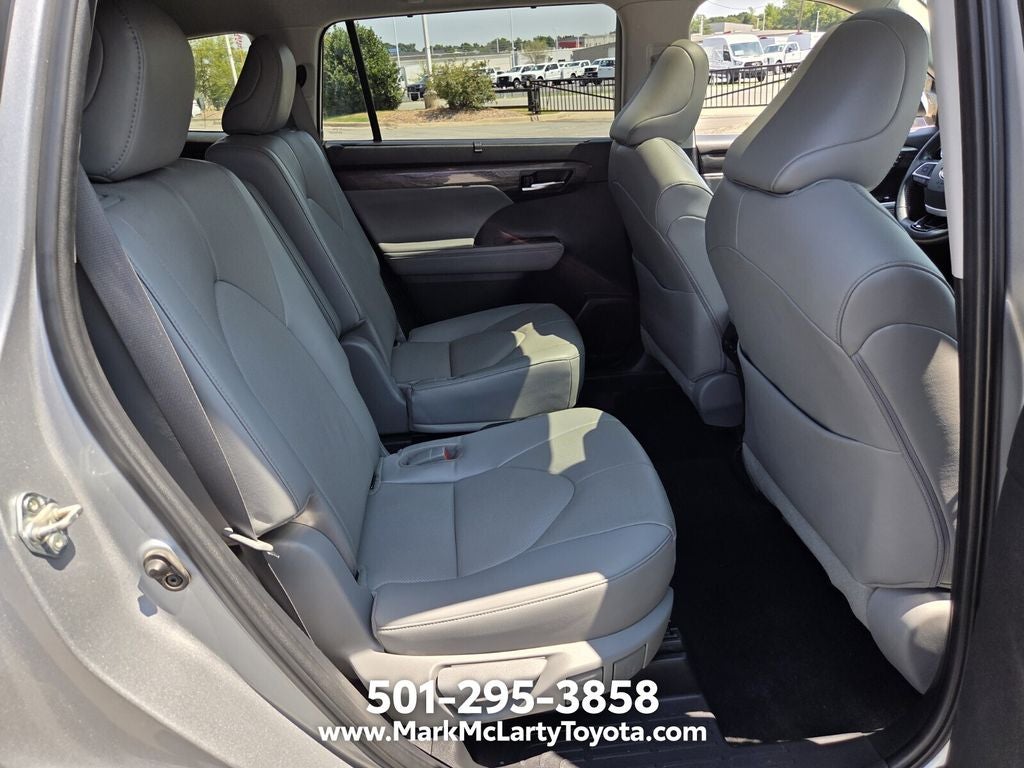 2023 Toyota HIGHLANDER Limited
