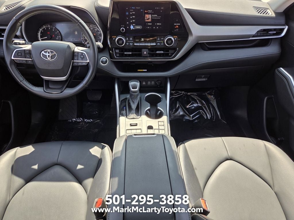 2025 Toyota Highlander XLE