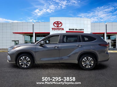 2025 Toyota Highlander XLE