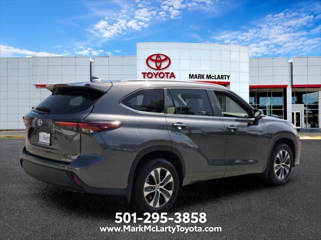 2025 Toyota Highlander XLE