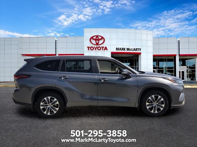 2025 Toyota Highlander XLE