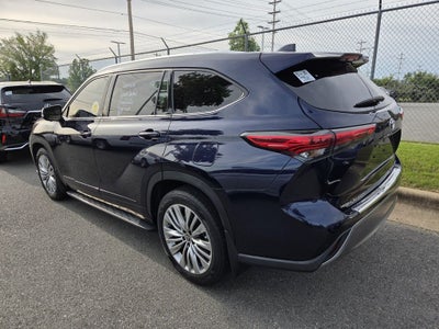 2023 Toyota Highlander Platinum