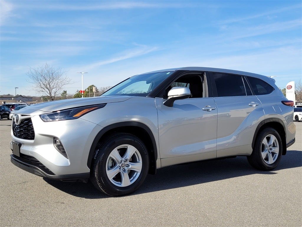 2024 Toyota HIGHLANDER LE AWD