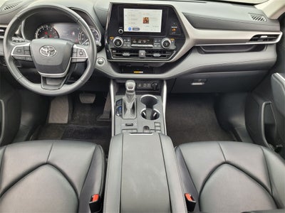 2024 Toyota HIGHLANDER XLE