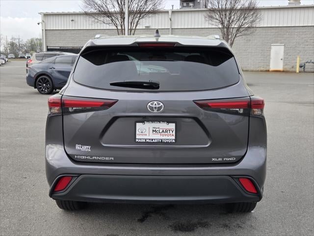 2025 Toyota HIGHLANDER XLE