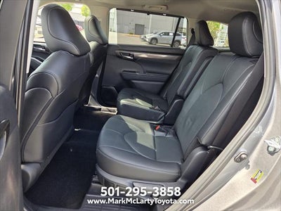 2026 Toyota HIGHLANDER Limited