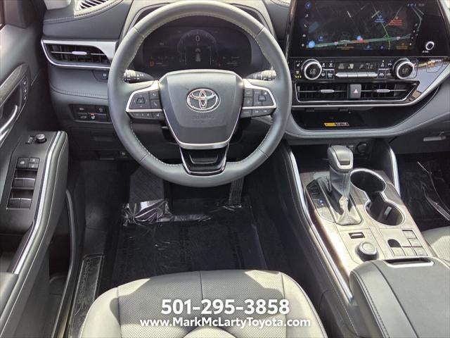 2026 Toyota HIGHLANDER Limited