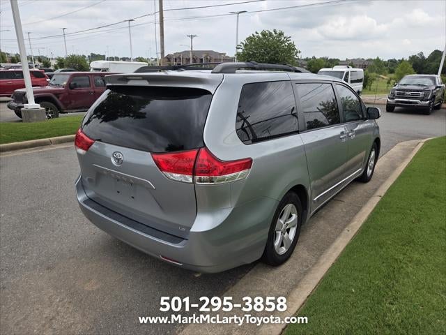 2013 Toyota SIENNA LE 3.5L LE 8 Passenger