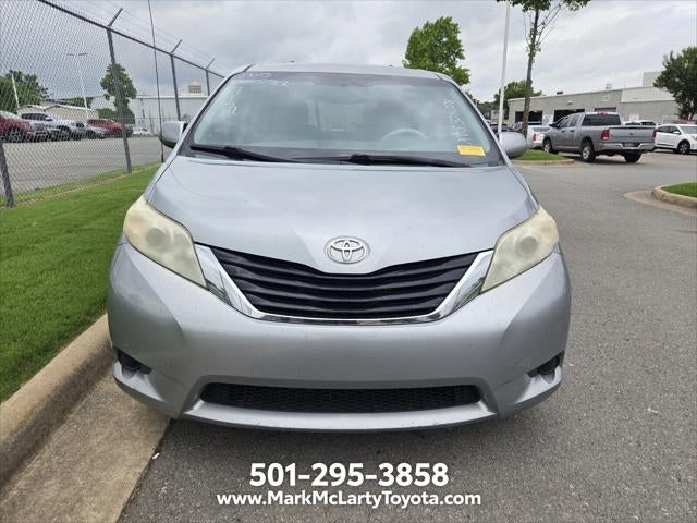 2013 Toyota SIENNA LE 3.5L LE 8 Passenger