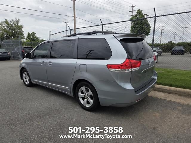 2013 Toyota SIENNA LE 3.5L LE 8 Passenger