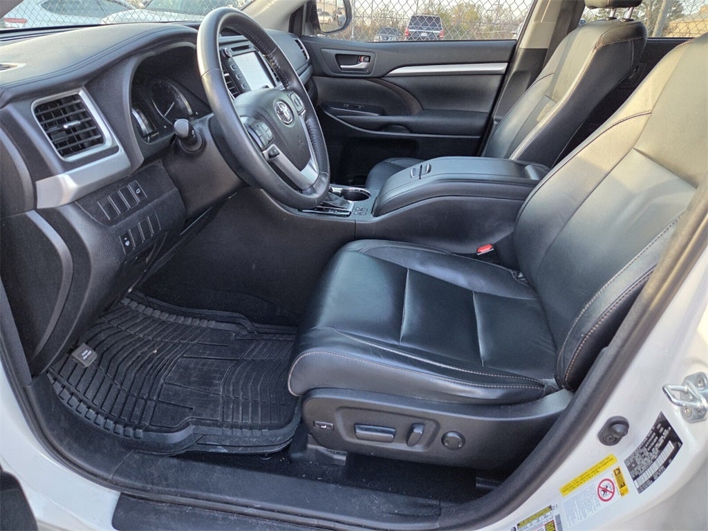 2015 Toyota HIGHLANDER XLE V6