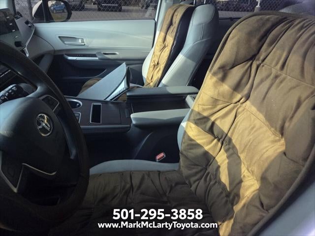 2021 Toyota Sienna LE 8 Passenger