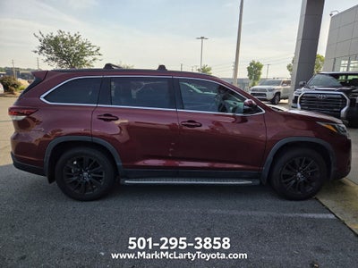 2019 Toyota Highlander SE