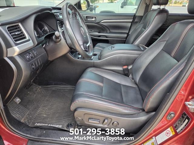 2019 Toyota Highlander SE