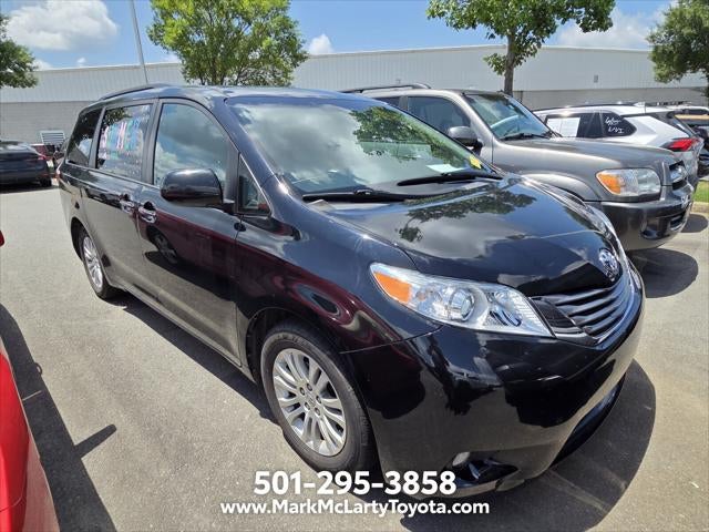 2016 Toyota Sienna XLE 8 Passenger