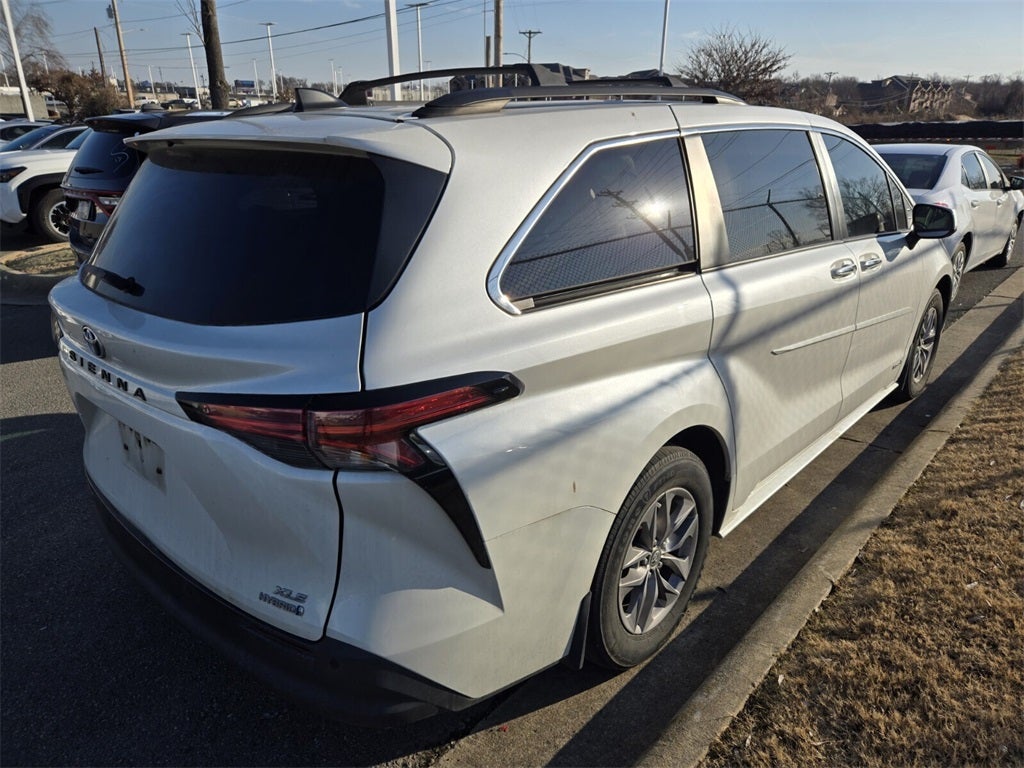 2021 Toyota SIENNA XLE XLE