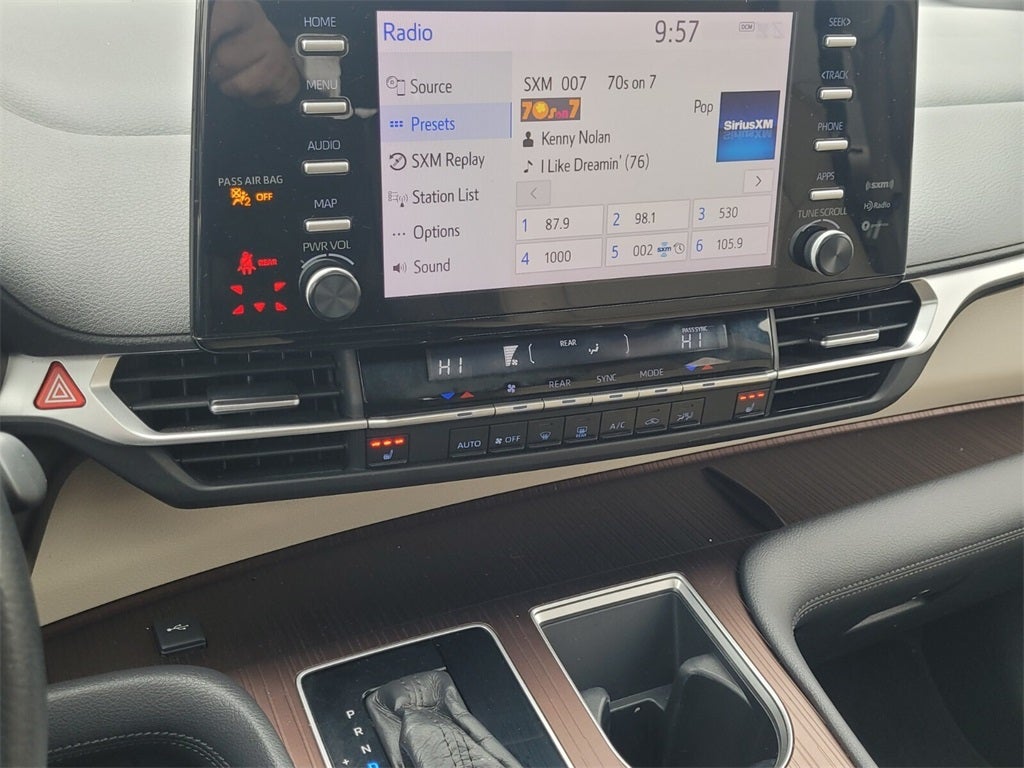 2021 Toyota SIENNA XLE AWD XLE 7 Passenger