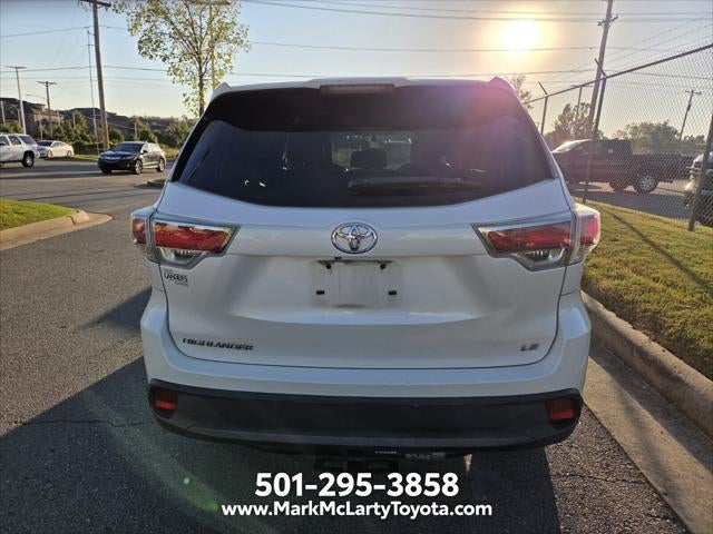 2015 Toyota HIGHLANDER LE