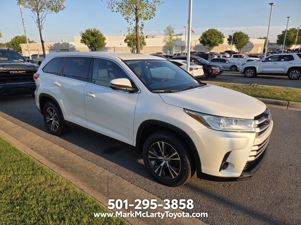 2019 Toyota Highlander LE
