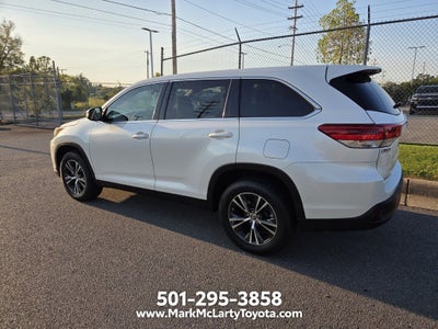 2019 Toyota Highlander LE