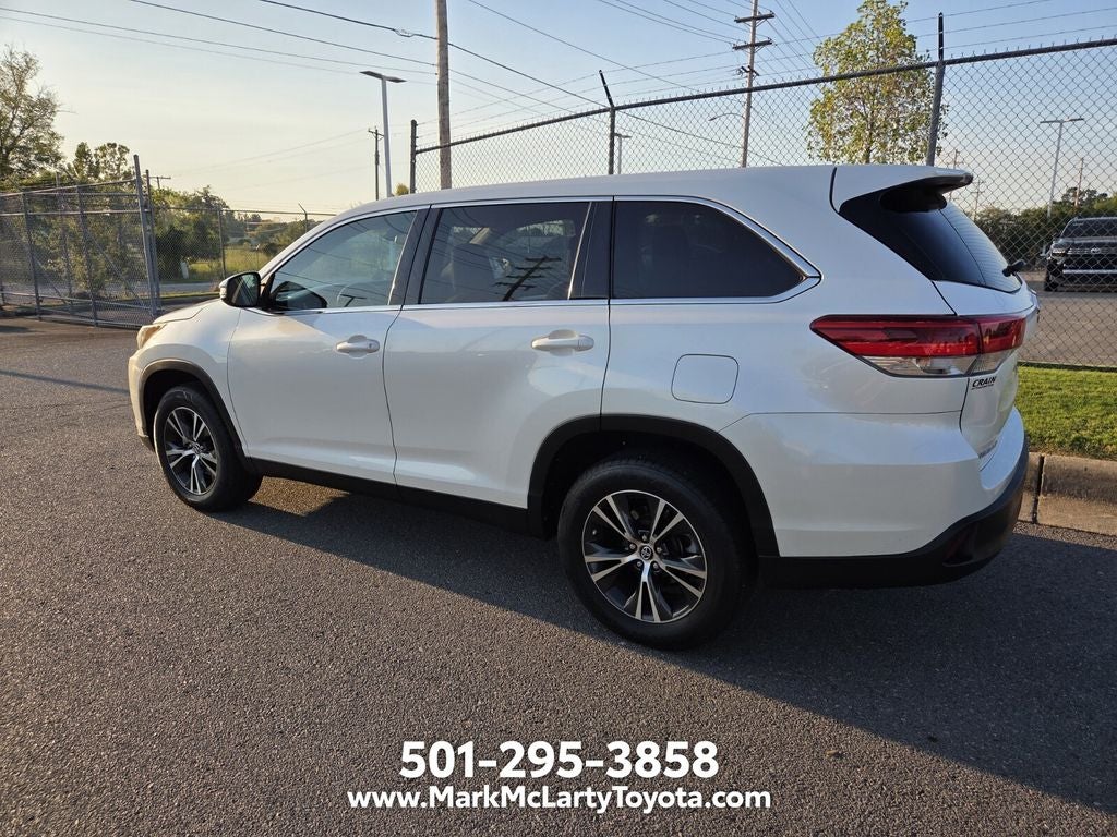 2019 Toyota Highlander LE