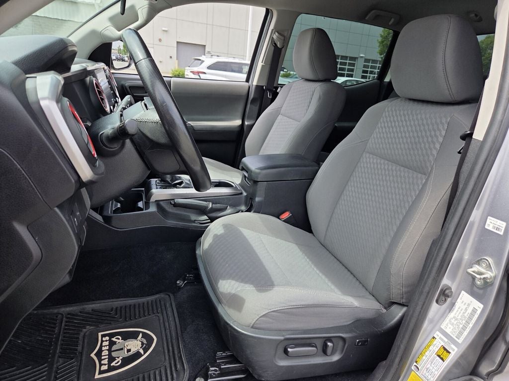 2020 Toyota TACOMA SR5 SR5 V6